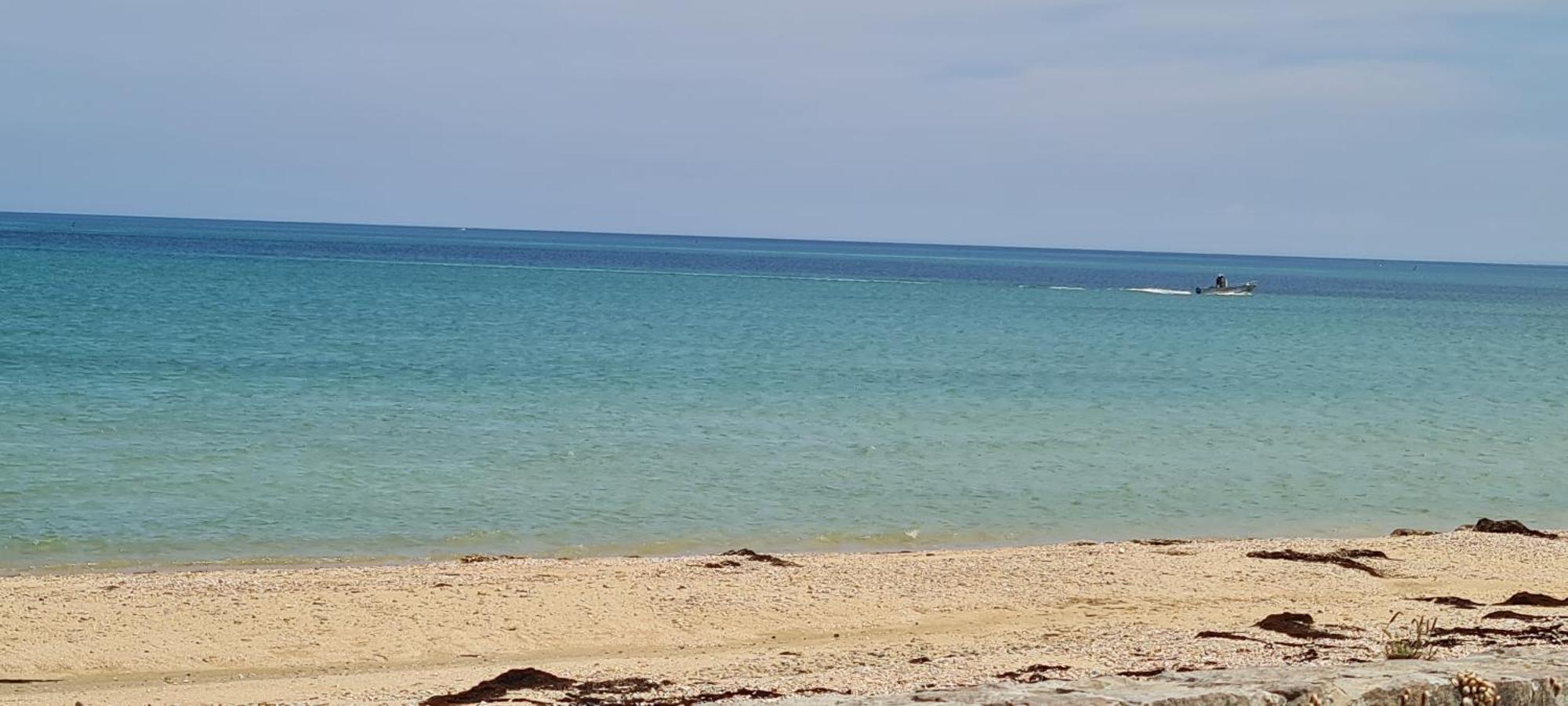 Vila Relais Des Iles Saint Marcouf Exteriér fotografie